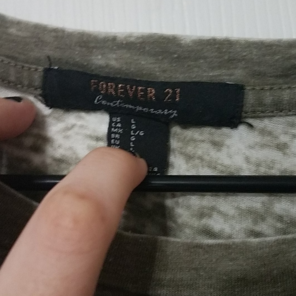 Forever 21 Distressed Tee - Picture 2 of 5